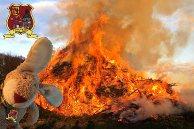 2014-04-19-Osterfeuer1w