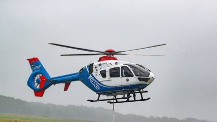 Polizeihubschrauber Phönix ( ) Polizeihubschrauber Phönix